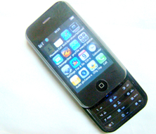 Cloning Labs cross an Apple iPhone with a Nokia N96. Result: the NokiPhone N3000i