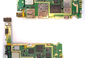 Pics: Nokia N8 Disassembly