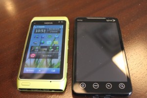 Pic: Nokia N8 vs HTC Evo 4G vs iPhone 3GS Vs Nokia E73 Mode