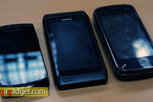 Pics: Nokia N8 Black vs Sony Ericsson Vivaz and Nokia N97 Mini