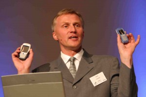 Anssi Vanjoki resigns from Nokia – will we have any Nokia Execs left for Nokia World?