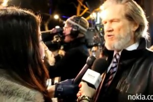 Video: TRON:Legacy PremiÃ¨re – Starring Nokia N8 –  Red Carpet with Jeff Bridges