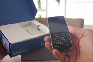 Video: 15 minute Nokia E6 unboxing and hands on with CJ and Vaibhav!