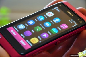 Video and Gallery: Pink Nokia N8 hands on