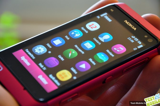 Pink Nokia N8