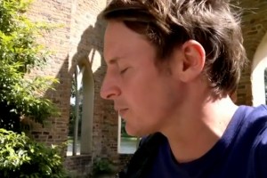 Ben Howard – ‘The Wolves’: Nokia N8 Summer Sessions