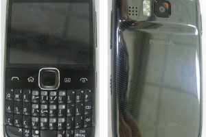 Nokia 702T Photos, disassembly pics and manual as it passes FCC #RM-730