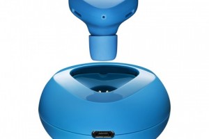 Accessories: New Luna NFC Bluetooth headsets – out of this world.