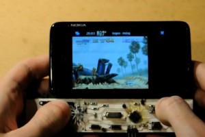 Video: Nokia N900 gets hacked to use a physical game pad