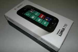 Video: T-Mobile Lumia 710 Unboxing