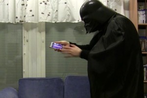 Video: Finnish Darth Vader and Lightsaber app for Symbian (Nokia Lumia-testaaja)