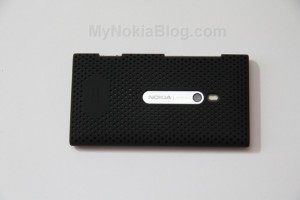 Accessories: Airflow case for Nokia Lumia 800 (Video and Gallery)