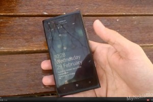 Hands On With the Lumia 900: Hardware, Internet Tethering & General Look