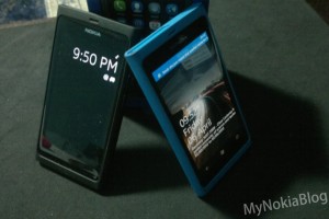 N9 Vs. Lumia 800- Social Network Integration #MeegoVsWP