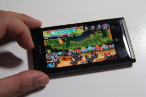 Lumiappaday #145: Easter Smash demoed on the Nokia Lumia 800