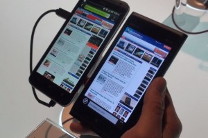 Video: Nokia lumia 900 vs HTC Evo 4G LTE