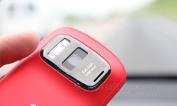 Red Nokia 808 PureView(1)