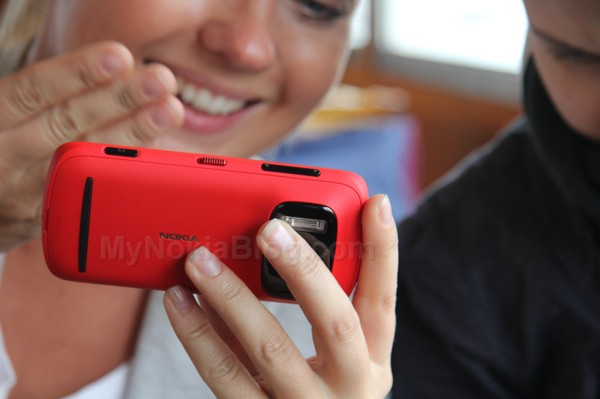 Could we ever see a phone camera sensor as big as the one in the Nokia 808 PureView?
