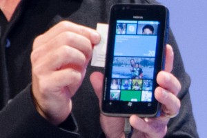 Another look at the unannounced Nokia Lumia WP8 Proto from WP8 announcement