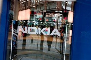 Video: Nokia Flagship Store Finland tour (filmed by Nokia 808 PureView)