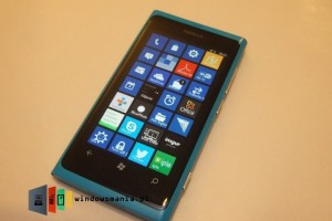 WP 7.8 Running on Lumia 800 (In the Wild)