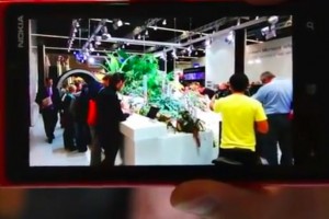 Video: Optical Image Stabilisation demo on Nokia Lumia 920 (PureView v2)
