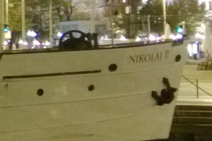 Low light comparison: Nokia Lumia 920 vs Nokia 808 PureView vs iPhone 5 vs SGS III vs HTC OneX