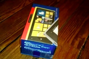 Video: French unboxing of Nokia Lumia 920 (black)