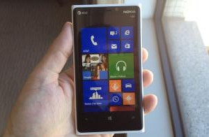 Laptopmag: Nokia Lumia 920 is the ULTIMATE Windows Phone
