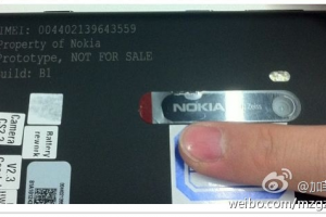 Lumia 920 Development Device Spotted Running WP8 V. 10141(Current = V. 9903)