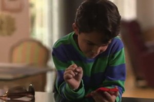 Video: Nokia Lumia 5 Year Old Challenge – Nokia US