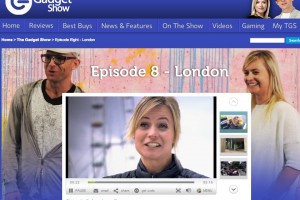 The Gadget Show UK Reviews the Nokia 808 PureView