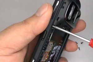 Video: Nokia 808 PureView disassembly and reassembly