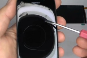 Video: Nokia 808 PureView Digitizer & Display Replacement