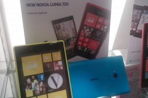 Nokia Lumia 720 and 520 headed to Singapore soon (By Q1?)
