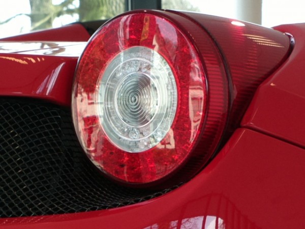 Ferrari-458-Spider-7-8MP-640-x-480