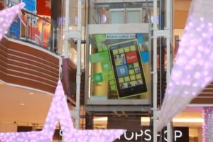 Shopping Centre gets 3D Nokia Lumia 920 hologram and Lumia decorated glass elevators