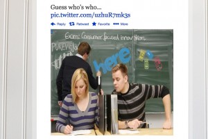 Twitpic: Nokia calling out the copy cats? [Sammy S4, Apple and Nokia?]