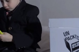 Video: Jeremy (unpacked kid) off air – Nokia fighting talk tweets