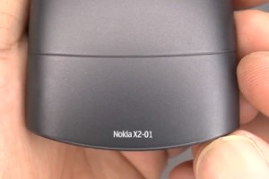Video: Nokia X2-01 Disassembly & Assembly
