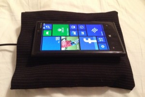 Accessories: DIY Nokia Fatboy pillow wireless charging bed for Nokia Lumia