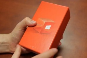Video: Unboxings of the Nokia Lumia 928 Verizon