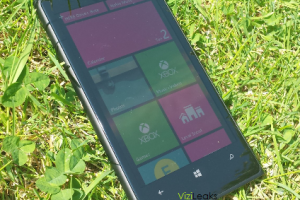 Nokia EOS Working Model – Shows off Sunlight Readability in Glaring sunshine