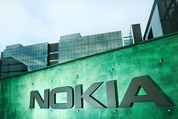 Nokia+logo,+Helsinki,+Finland+87570