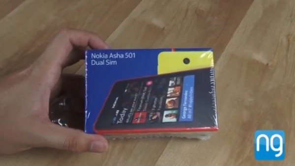 Nokia Asha Unboxing