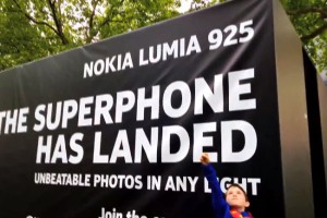 Superphone has landed: Man Of Steel european premiere filmed with Nokia Lumia – unbeatable photos in any light