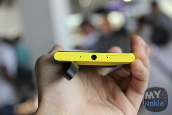 MNB IMG_0207 Nokia Lumia 1020 yellow