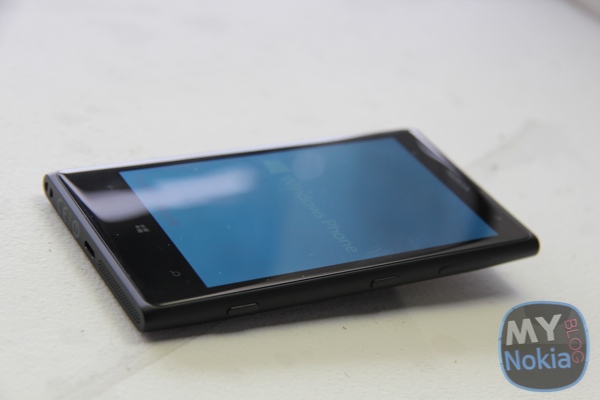MNB IMG_0453Nokia Lumia 1020 black