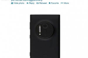 LeakyLeak: Back of the Nokia EOS/Elvis/Lumia 1020 for AT&T #41MP