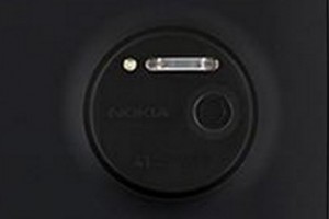 Nokia EOS/Lumia 1020 coming to UK by August 2013?